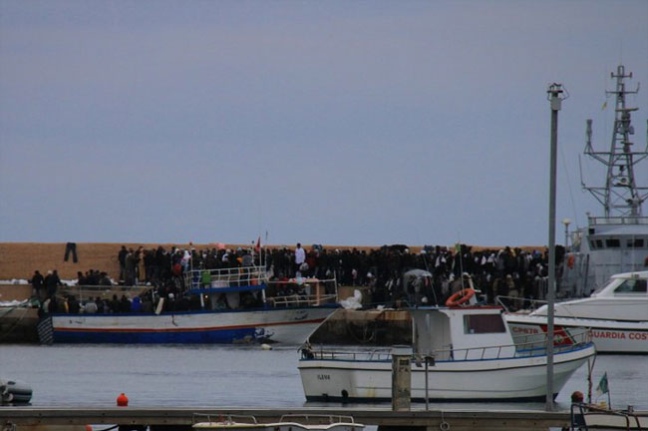 immigrati lampedusa salerno