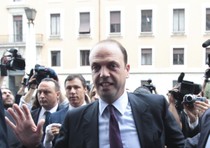 Alfano è ufficialmente il nuovo segretario del PDL: così ha deciso il Consiglio Nazionale