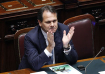 Maggioranza regge: Bocciata mozione sfiducia contro Ministro Romano