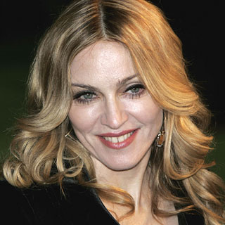 Madonna contro Berlusconi: Replica furioso il PDL