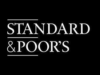 S&P, taglia il rating debito Italia: Economisti non approvano