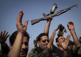 Prosegue l’avanzata dei ribelli a Sirte