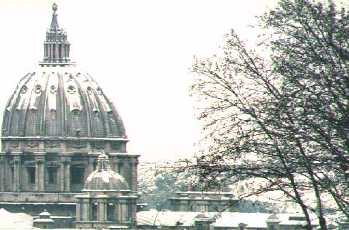 Neve a Roma, Viminale: “Evitare viaggi verso il Centro”