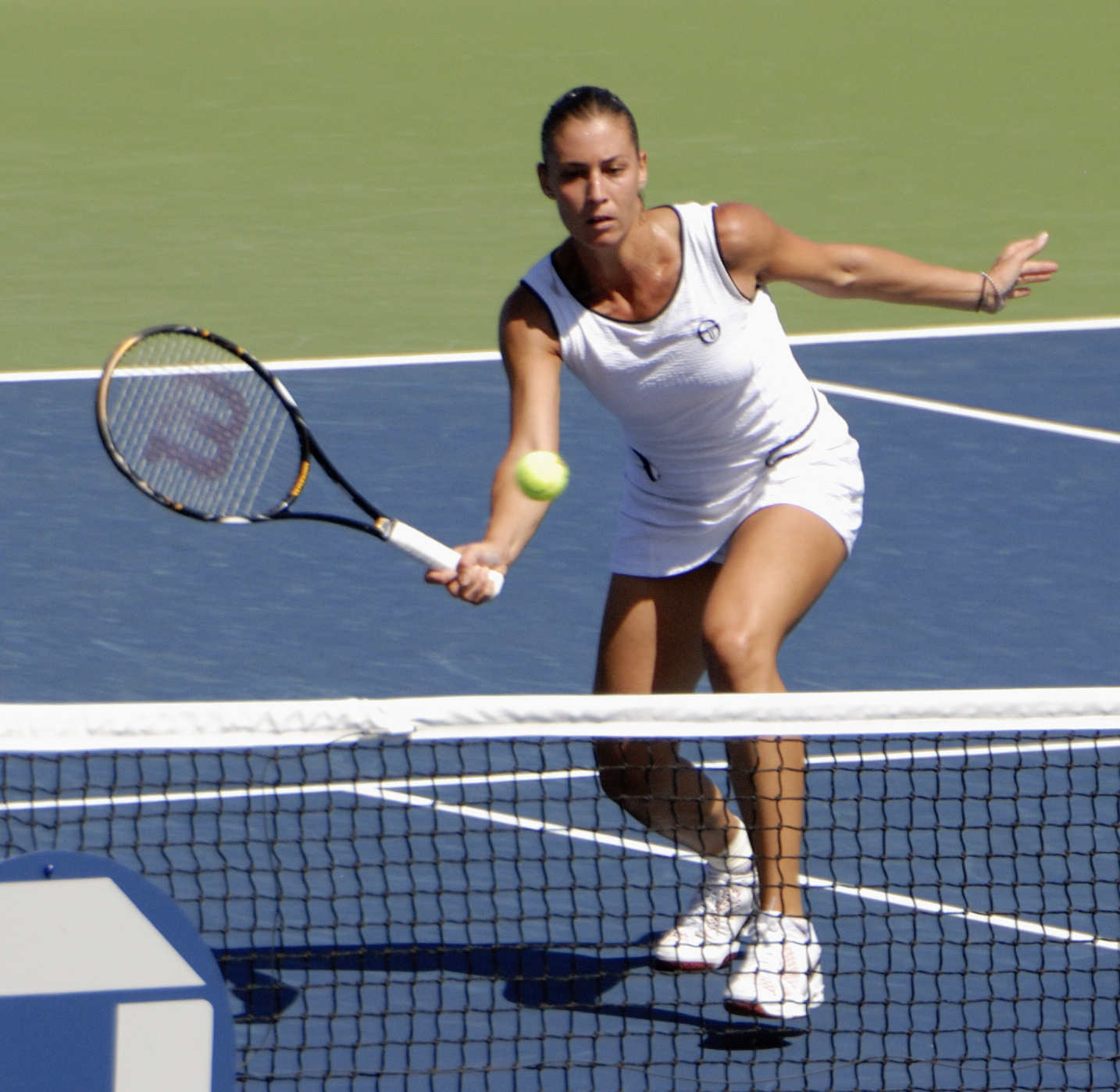 Flavia Pennetta esce dagli Australian Open: vince Na Li