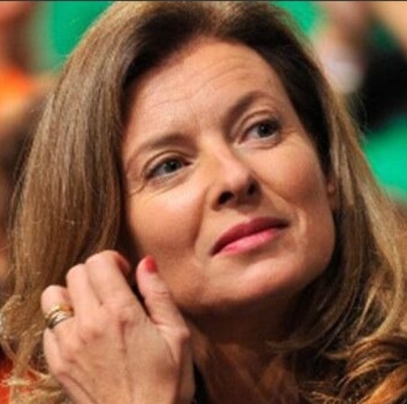 Valerie Trierweiler: “Se Hollande non fosse presidente, saremmo ancora insieme”