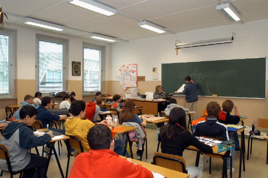 Tour nelle scuole di Matteo Renzi