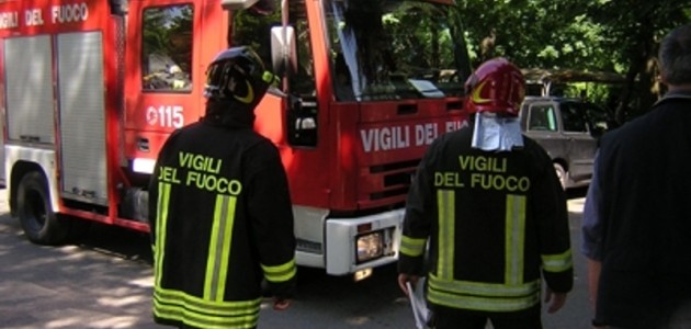 Torino: Esplosione in palazzina, 14enne estratto vivo dalle macerie