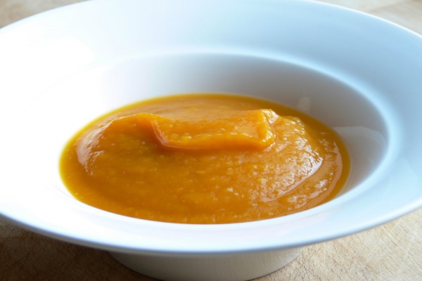 Crema mista con zucca e trota salmonata: ricetta per i primi