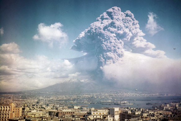 Il Vesuvio in eruzione: notizia vera o falsa?