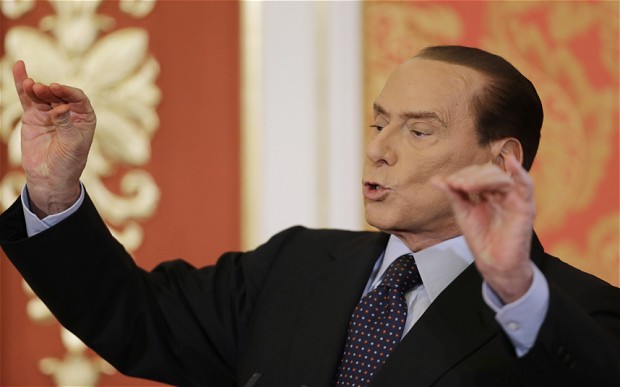 Berlusconi attacca Grillo dandogli del pazzo che non ha un progetto politico