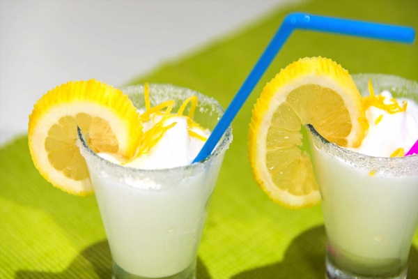 Bicchierino al limone estivo: ricetta per sorbetti