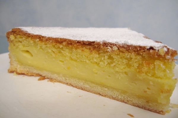 Torta al limone e crema pasticcera: ricetta per dolci