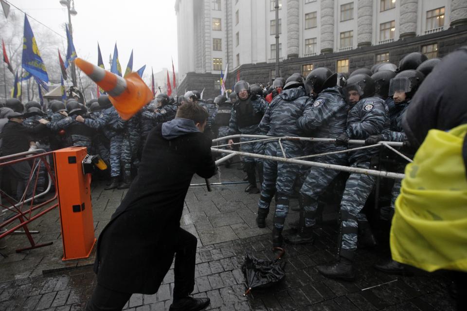 Ucraina sull’orlo della guerra civile