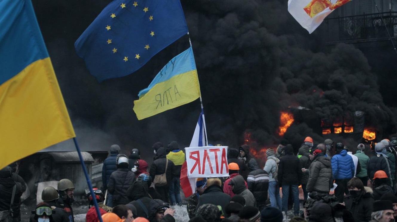 Ucraina: Russia e Nato pronti alla guerra