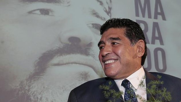 Maradona querela Gene Gnocchi e si difende dall’accusa di evasione fiscale