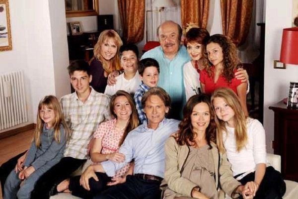 Anticipazioni Un Medico in Famiglia 9, puntata di oggi 15 maggio: Lorenzo partirà per gli USA?