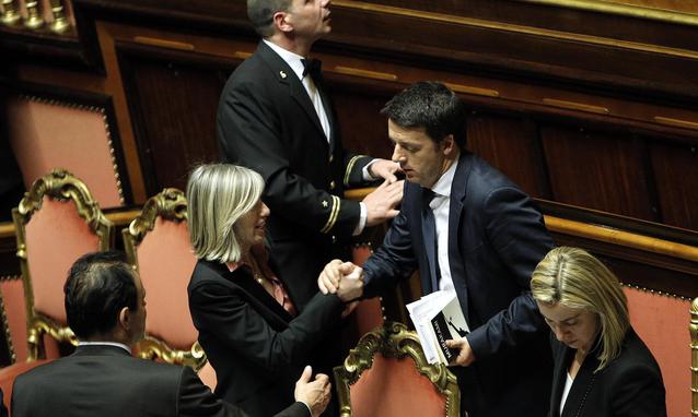 Governo Renzi: accordo farsa su stipendi parlamentari