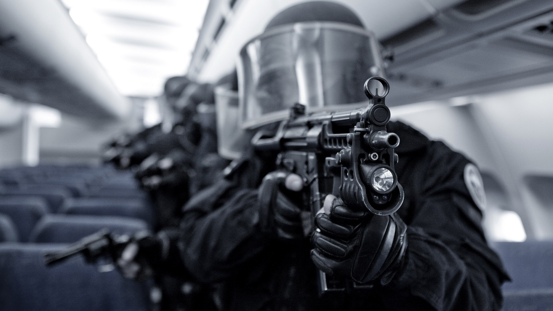 Gioca a Call of Duty ed arriva la Swat