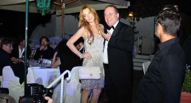 Lindsay Lohan: lite con i fotografi a Ischia