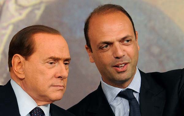 Berlusconi scrive, Alfano risponde