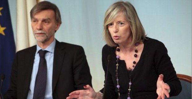 Riforma Giannini, aumento stipendi e aumento a 36 ore di lavoro per i docenti più attivi