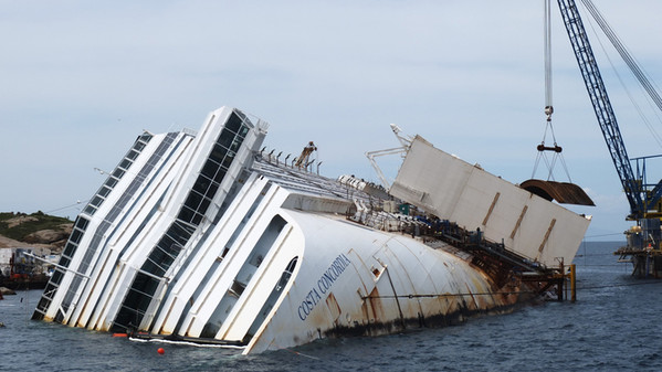 Relitto Costa Concordia: partenza mercoledì per Genova, diretta streaming