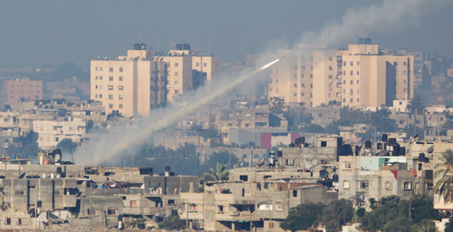 Striscia di Gaza: razzi minacciano Israele, Shimon Peres contro Palestinesi