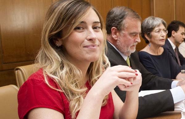 Ministro Boschi in Aula: riforma entro l’estate