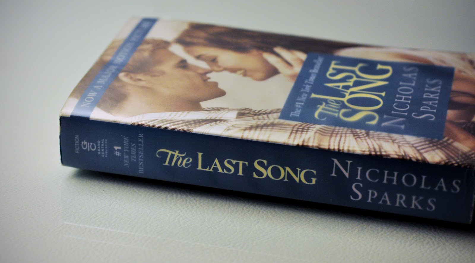 Letteratura, Nicholas Sparks: L’ultima canzone, trama di un bestseller
