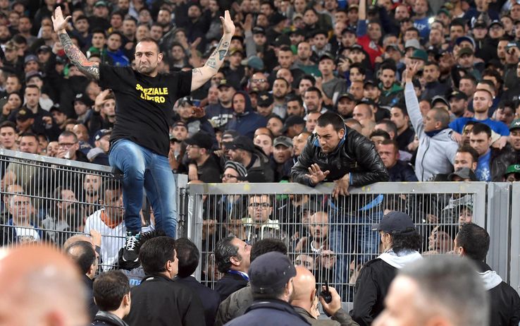 Sicurezza negli stadi: arresto per Genny ‘a carogna e altri tifosi