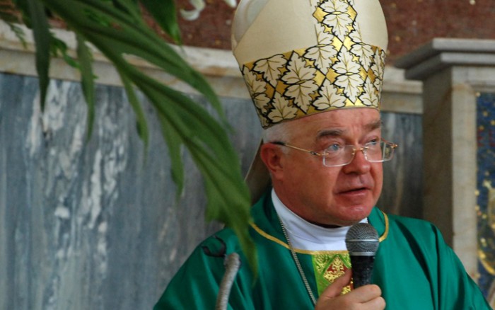 Pedofilia nel Vaticano: padre Wesolowski arrestato per volere del Papa
