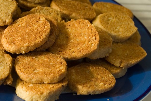 Dolci autunnali, biscotti alle nocciole: la ricetta di Cotto e Mangiato