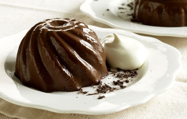 Ricetta e preparazione di dolci al cucchiaio: il budino al cioccolato