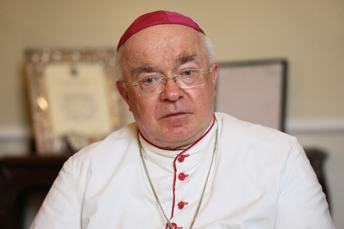 Aggiornamenti Vaticano: ancora preti pedofili, file sospetti nel pc di Wesolowski
