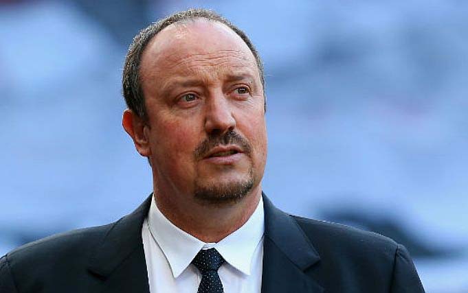 Napoli: Rafa Benitez contestato, si pensa a Mancini