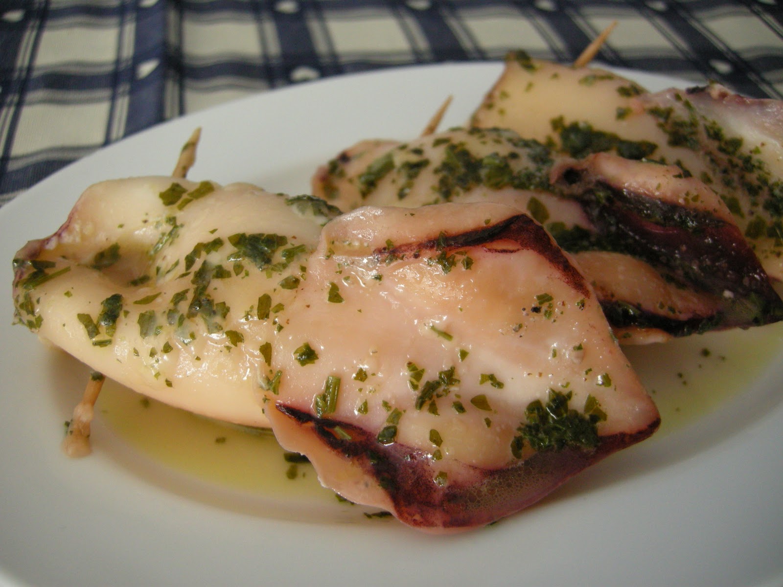 Secondo a base di pesce, calamari ripieni: ricetta e preparazione