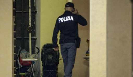 Tragedia a Roma, madre e figli morti in casa, sorellina in fin di vita