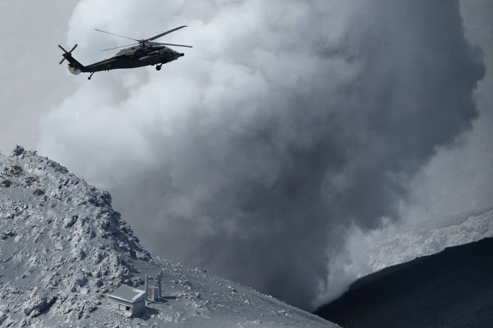 Giappone: ai disastri del vulcano Ontake si aggiunge il tifone Phanfone