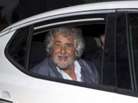 Grillo guadagna 7.500€ netti al mese