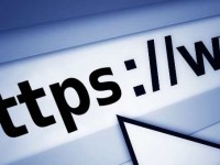 Internet, connessi 7 italiani su 10