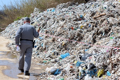 Frosinone, sequestrata un’enorme discarica abusiva a Sora