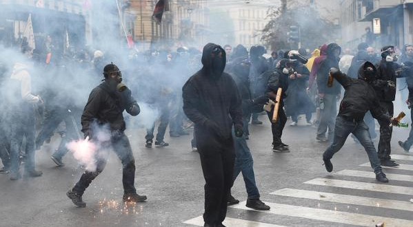 Expo, la polizia: «Potevamo arrestare, ma ci è stato detto di no»