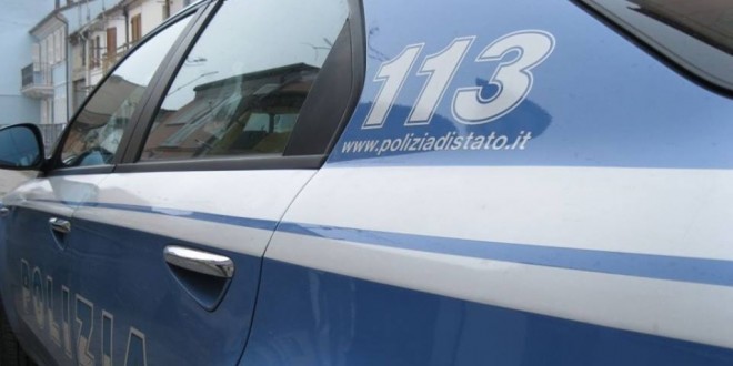 Roma: auto travolge passanti, arrestata 17enne