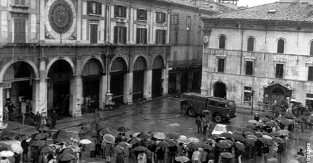 Strage Piazza della Loggia a Brescia: ergastolo per Maggi e Tramonte