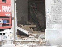 Taranto: edificio crolla per scoppio bombola gas, un morto