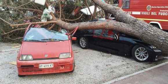 Tromba d’aria a Venezia, un morto e 70 feriti