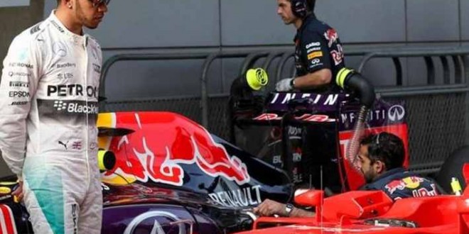 F1 Gp Australia: Hamilton pole, terzo Vettel