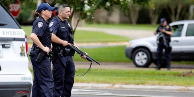 Spari contro la polizia a Baton Rouge