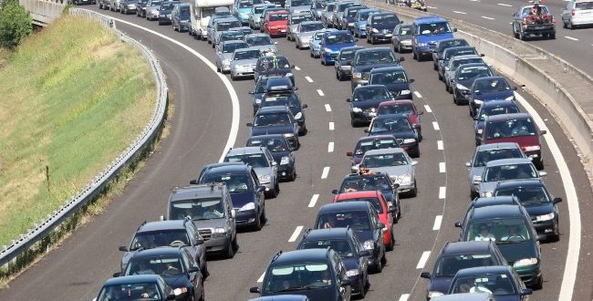 Traffico intenso per l’esodo estivo