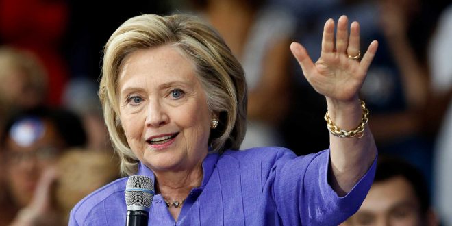 Hillary Clinton attacca Mosca